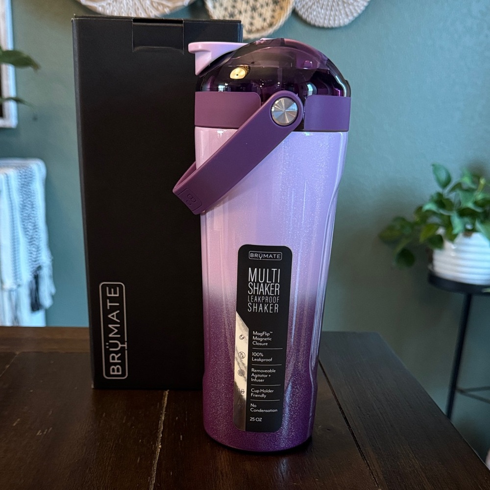 BruMate MultiShaker 25oz in Violet Crush! New! Limited Edition!